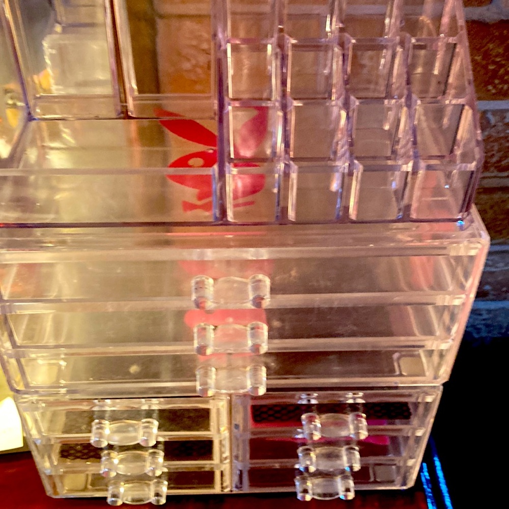 Playboy organizer